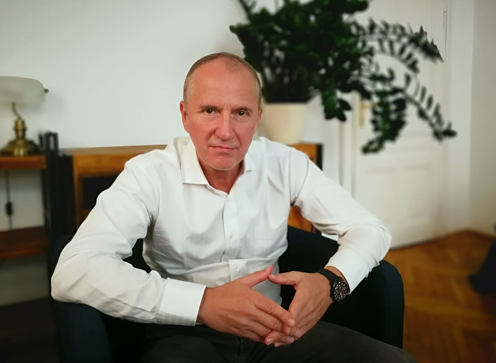 Dr. Georg Feldmann